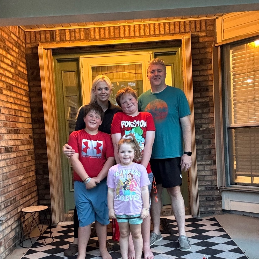 AbbyCatherine is LIVE! Share Show Happening Now! 😍🎀 - Picture 9 of 16